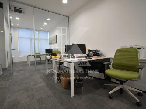 Prodaja, poslovni prostor, 2300m2, Podgorica Prodaja, poslovni prostor, 2300m2, Podgorica