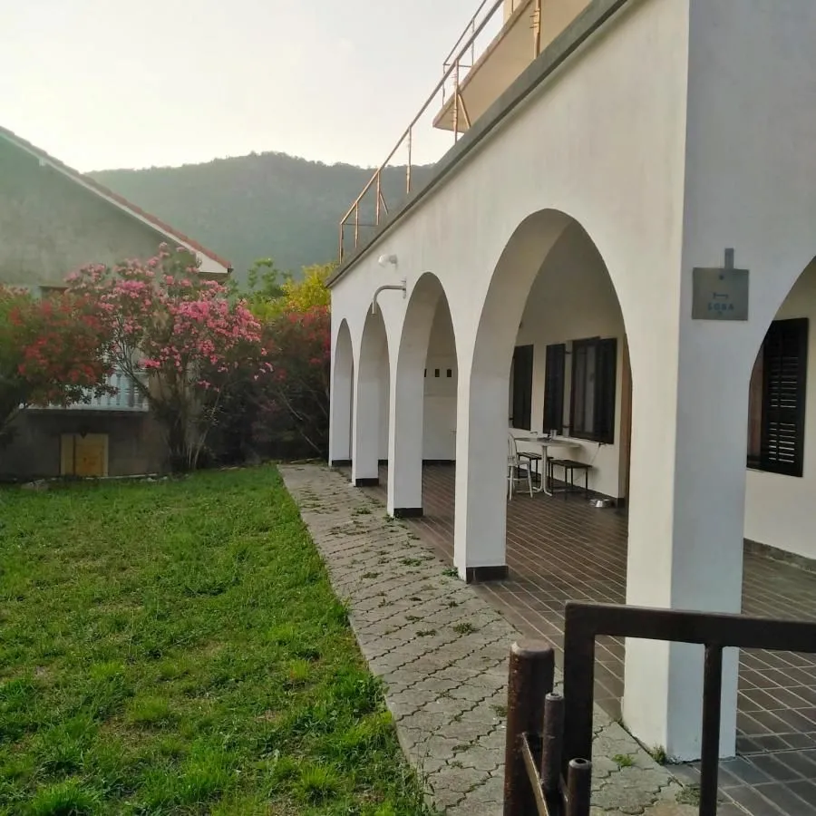 Prodaja, ugostiteljski objekat, 480m², Petrovac, Budva