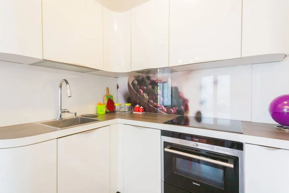 Sale, two bedroom apartment, 60m², Sveti Stefan, Budva