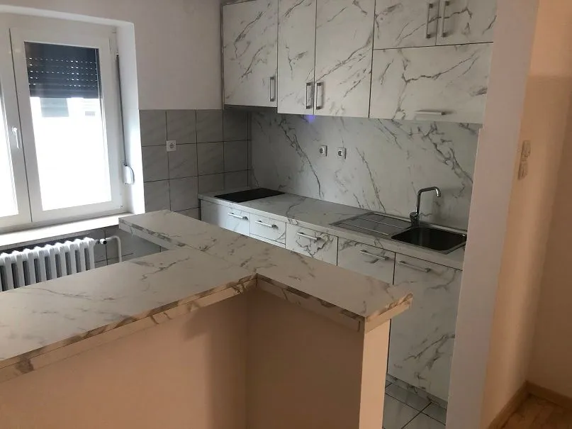 Izdavanje, kuća, 205m², Batajnica, Beograd