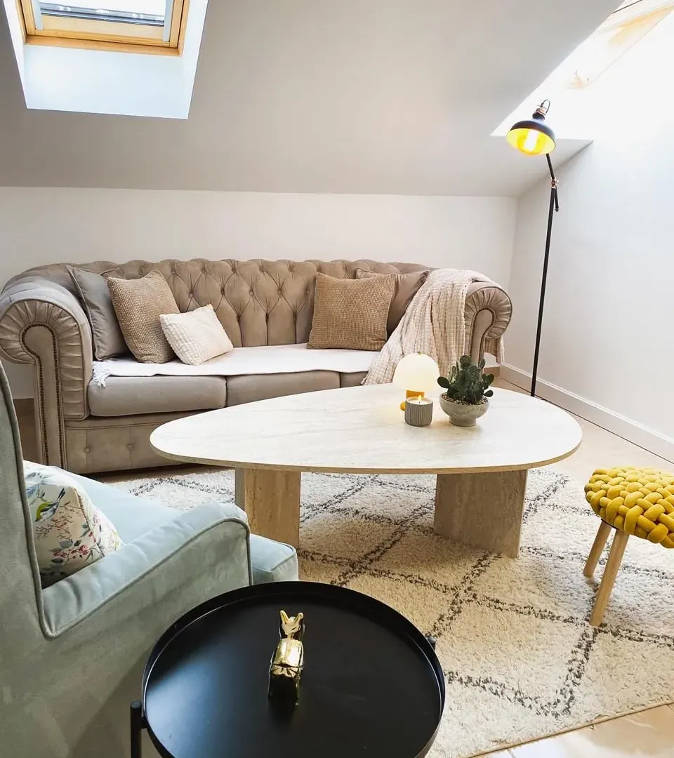 Izdavanje, dvosoban stan, 80m², Centar, Podgorica