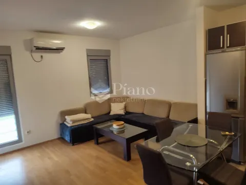 Rent, one bedroom apartment, 43m², Blok 9, Podgorica - image 2