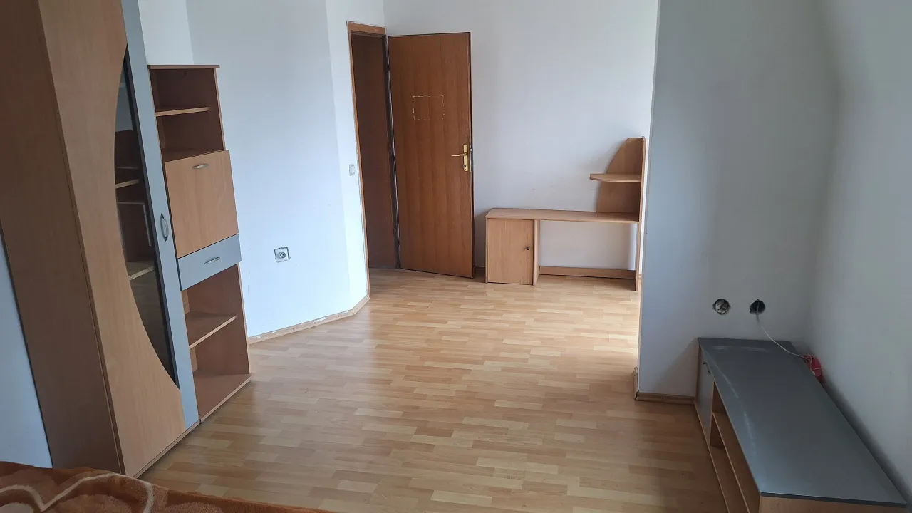 Izdavanje, jednosoban stan, 26m², Adice, Novi Sad Sve Podlokacije