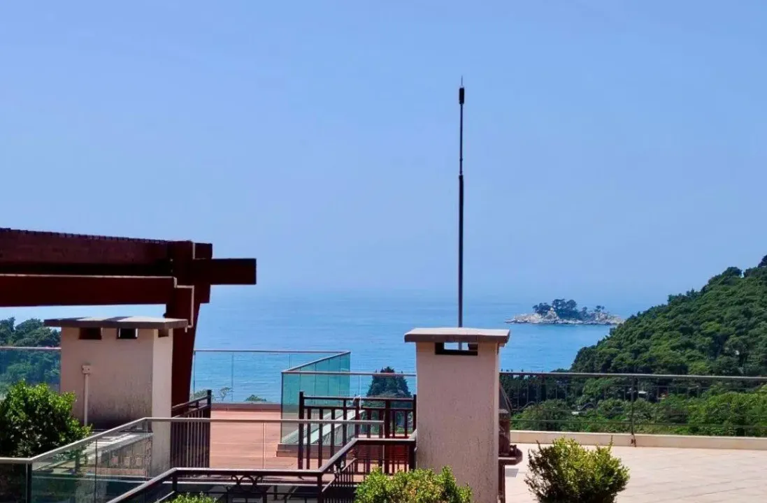 Sale, two bedroom apartment, 113m², Petrovac, Budva