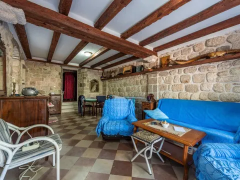 Prodaja, kuća, 400m², Dobrota, Kotor - image 23