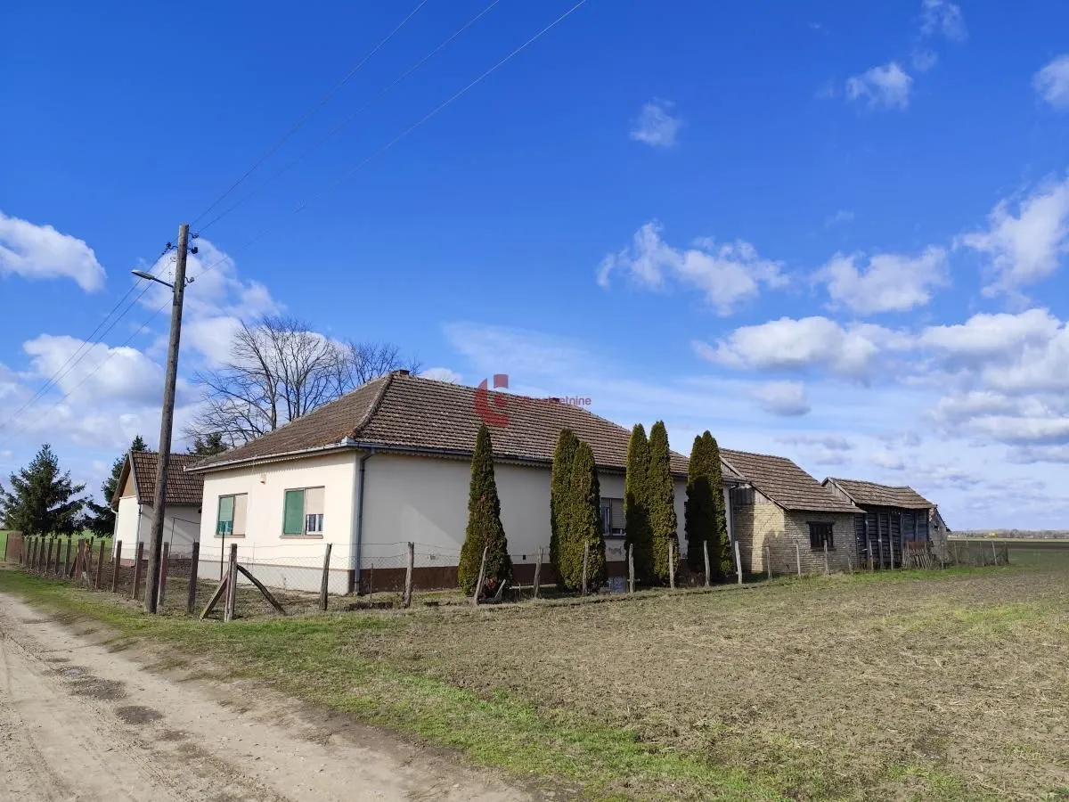 Prodaja, kuća, 185m², Šupljak, Subotica