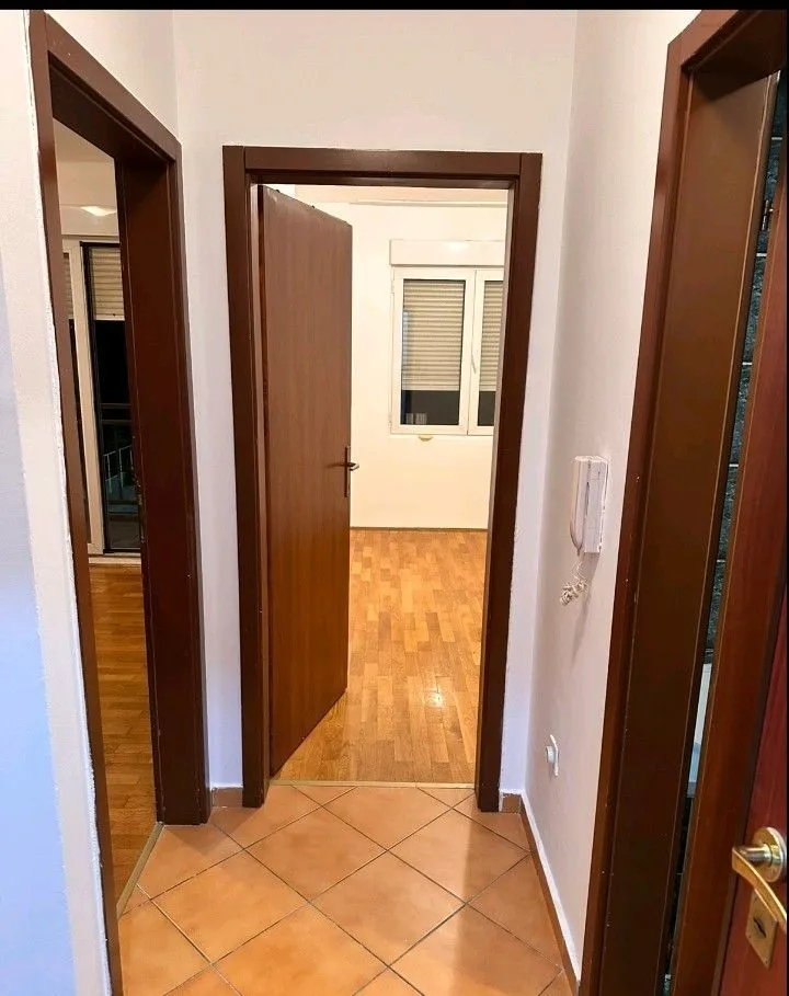 Rent, two bedroom apartment, 43m², Stari Aerodrom, Podgorica