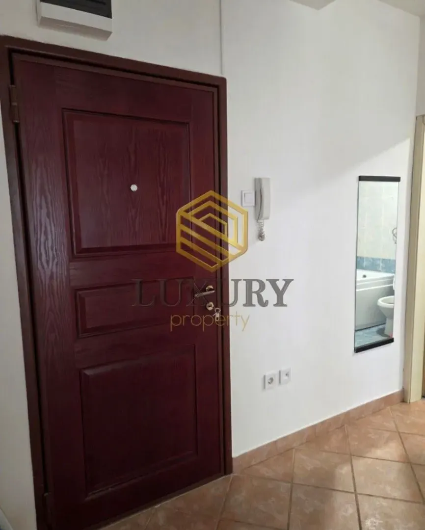 Izdavanje, dvosoban stan, 60m², Preko Morače, Podgorica