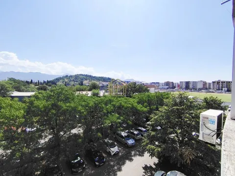 Rent, studio apartment, 28m², Krivi Most, Podgorica - image 8