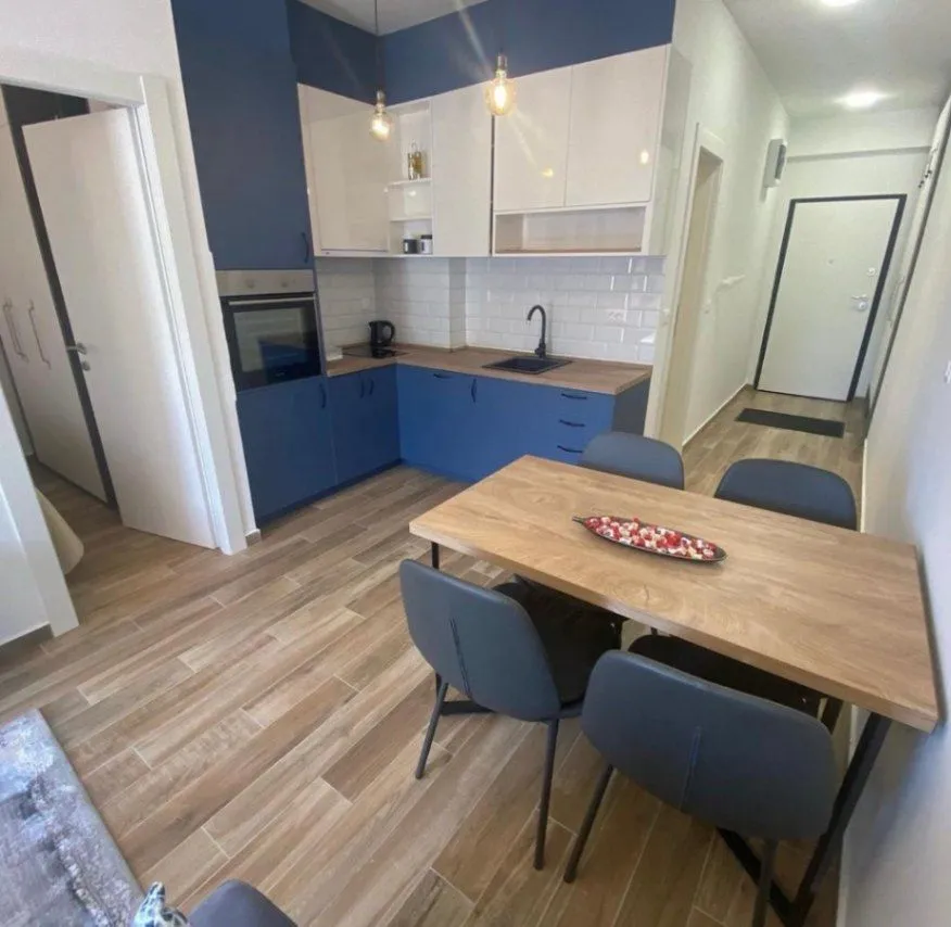 Izdavanje, jednosoban stan, 44m2, Bulevar, Budva