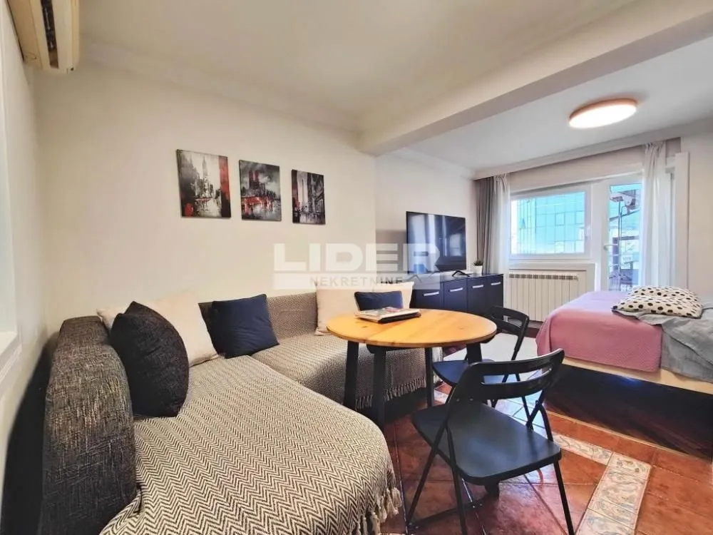 Sale, one bedroom apartment, 27m², Stari Grad, Beograd