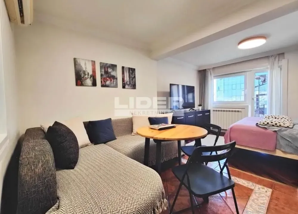 Prodaja, jednosoban stan, 27m², Stari Grad, Beograd