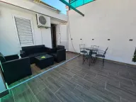 Izdavanje, jednosoban stan, 39m², Sveti Stefan, Budva - image 3