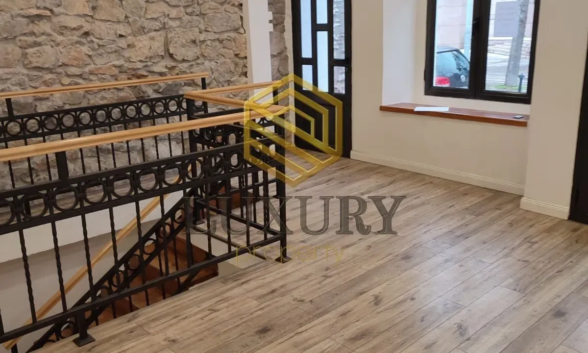 Rent, office space, 110m², Centar, Podgorica