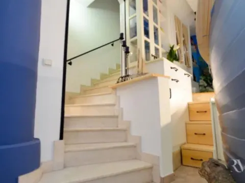 Izdavanje, kuća, 100m², Stari Grad Kotor, Kotor - image 4