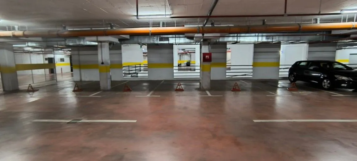 Rent, parking/garage, 13m², Central Point, Podgorica