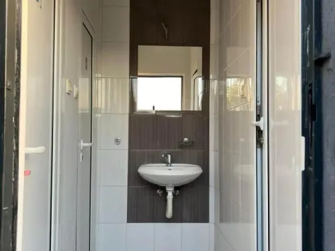 Izdavanje, poslovni prostor, 45m², Leštane, Grocka - image 8
