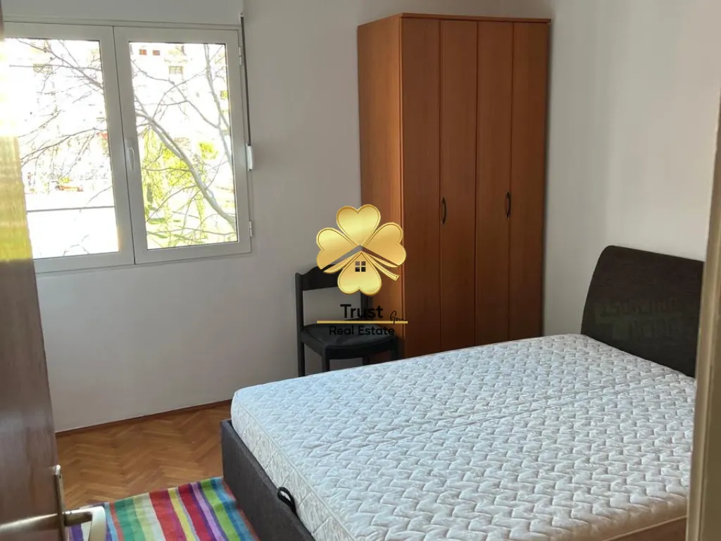 Izdavanje, dvosoban stan, 76m², Stari Aerodrom, Podgorica