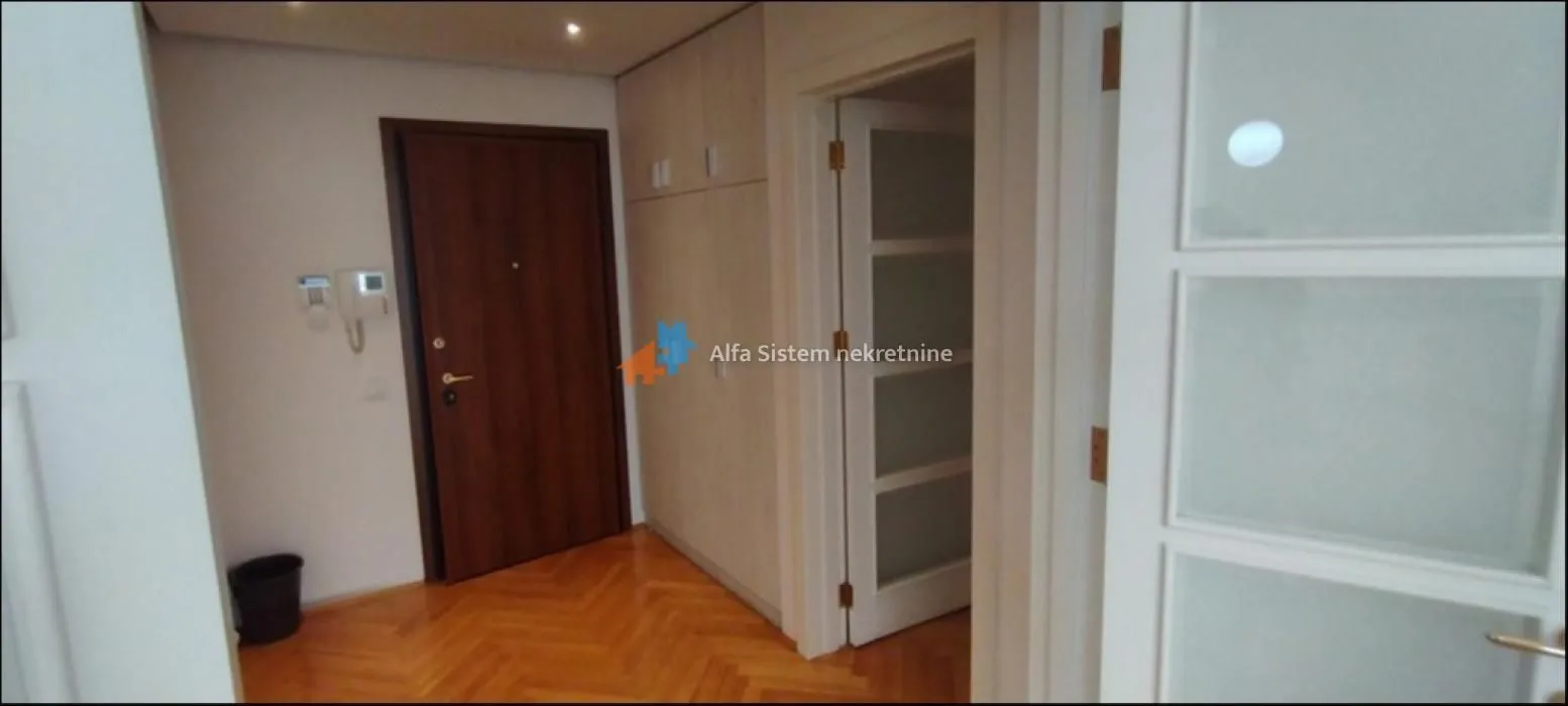 Rent, three bedroom apartment, 110m², Vračar Hram, Vračar Sve Podlokacije
