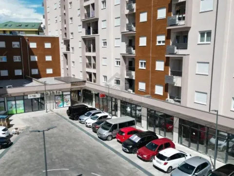 Sale, office space, 100m², Stari Aerodrom, Podgorica - image 8