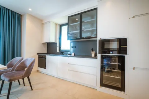 Prodaja, trosoban stan, 77m², Bečići, Budva - image 4