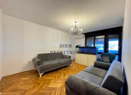Prodaja, trosoban stan, 96m², Blok 6, Podgorica