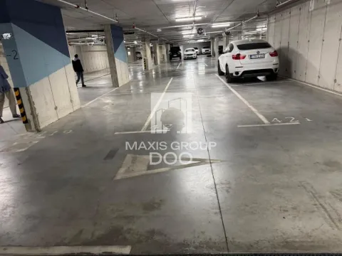 Izdavanje, trosoban stan, 80m², Savski Venac, Beograd - image 9