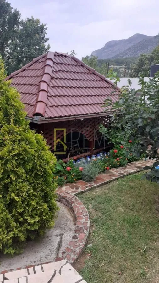 Sale, house, 395m², Čanj, Bar