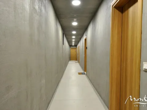 Sale, two bedroom apartment, 75m², Dobrota, Kotor - image 11