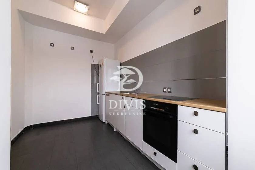 Sale, five bedroom apartment, 195m², Novi Beograd Blok 19, Novi Beograd Sve Podlokacije