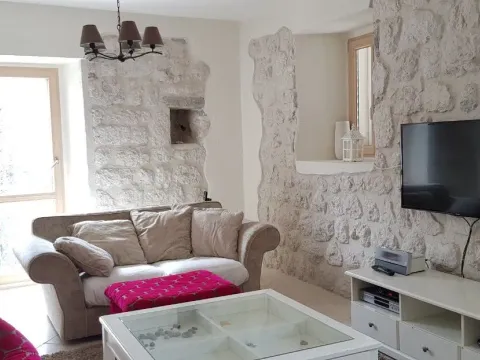 Prodaja, stan, 87m², Dobrota, Kotor - image 2