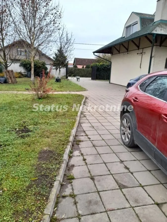 Prodaja, kuća, 440m², Temerin, Novi Sad