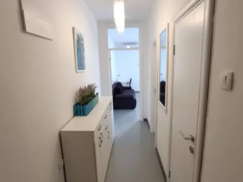 Prodaja, trosoban stan, 80m², Petrovac, Budva - image 9