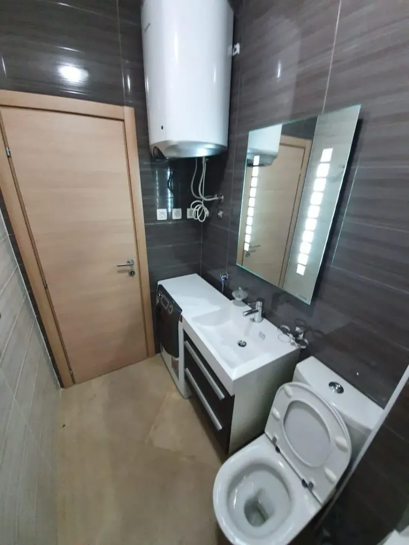 Izdavanje, dvosoban stan, 65m², Momišići, Podgorica