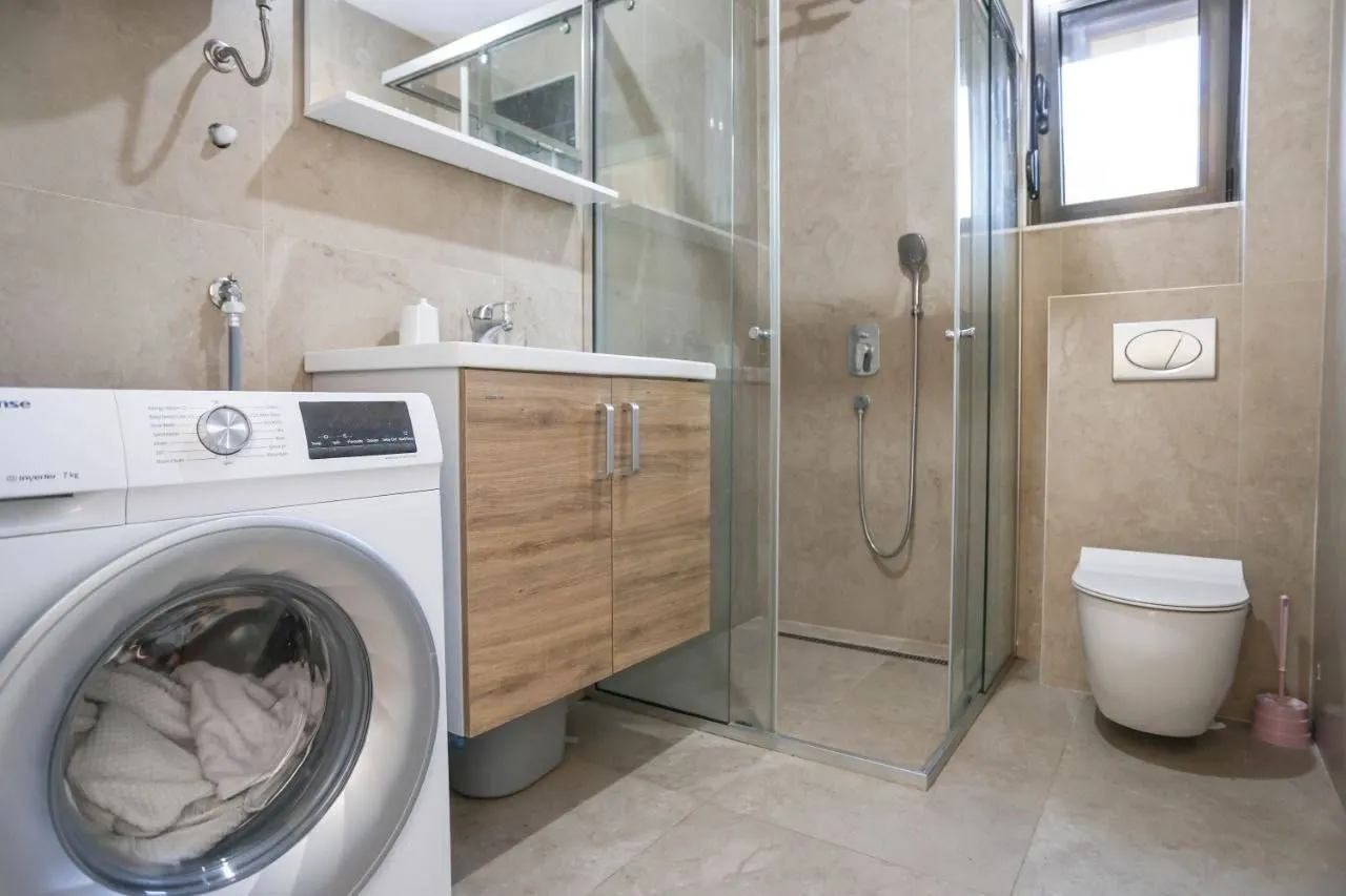 Sale, two bedroom apartment, 84m², Bečići, Budva