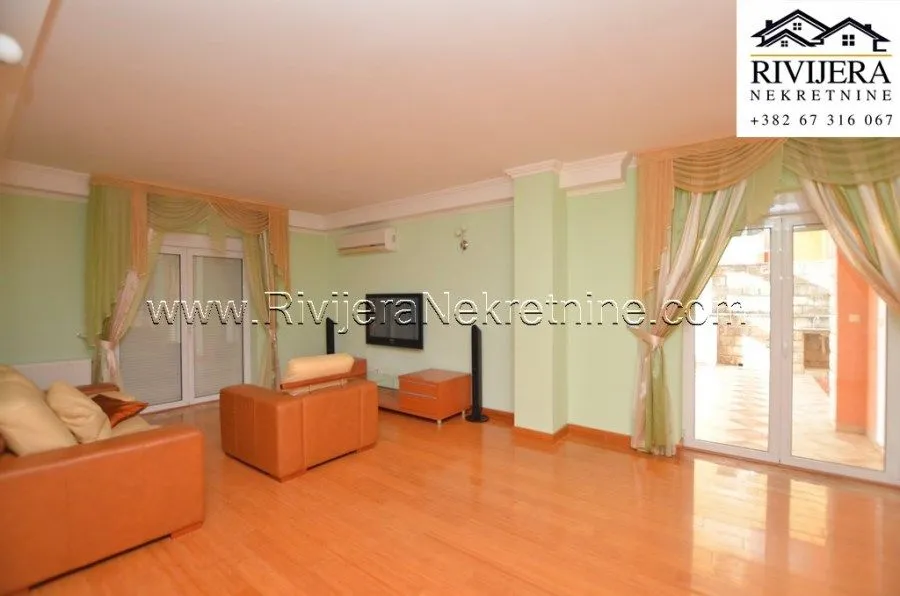 Prodaja, kuća, 300m², Zelenika, Herceg Novi