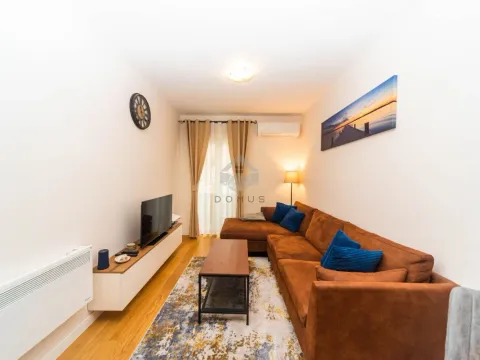 Rent, one bedroom apartment, 40m², Central Point, Podgorica - image 1