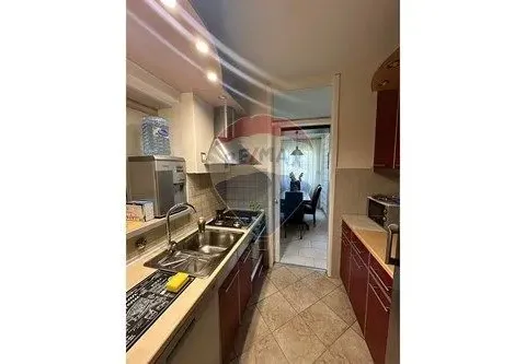 Izdavanje, dvosoban stan, 100m², Dobrota, Kotor - image 4