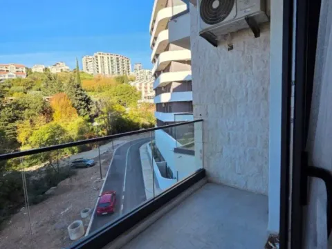 Sale, one bedroom apartment, 40m², Bečići, Budva - image 10