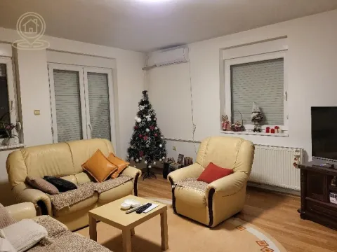 Izdavanje, trosoban stan, 82m², Podbara, Novi Sad Sve Podlokacije - image 3