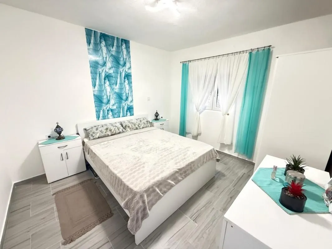 Prodaja, kuća, 68m², Sutomore, Bar