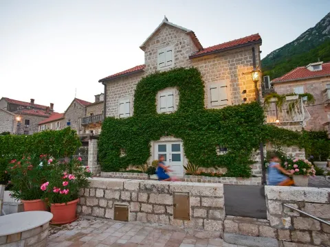 Sale, house, 165m², Perast, Kotor - image 23