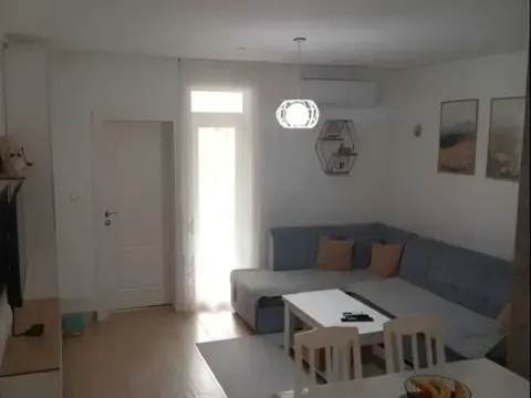 Prodaja, dvosoban stan, 48m², Sveta Vrača, Kotor - image 1