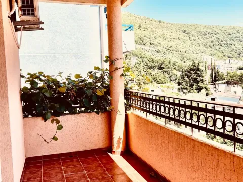 Sale, three bedroom apartment, 102m², Petrovac, Budva - image 14