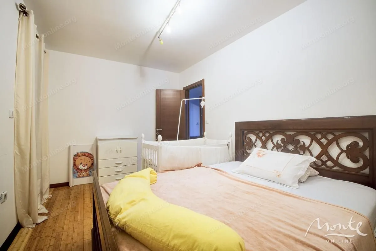 Sale, two bedroom apartment, 80m², Maine, Budva