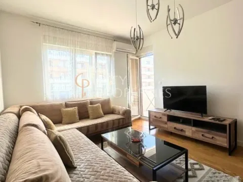 Izdavanje, stan, 54m², Central Point, Podgorica - image 1