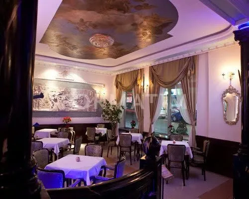 Izdavanje, ugostiteljski objekat, 250m², Savski Venac, Beograd