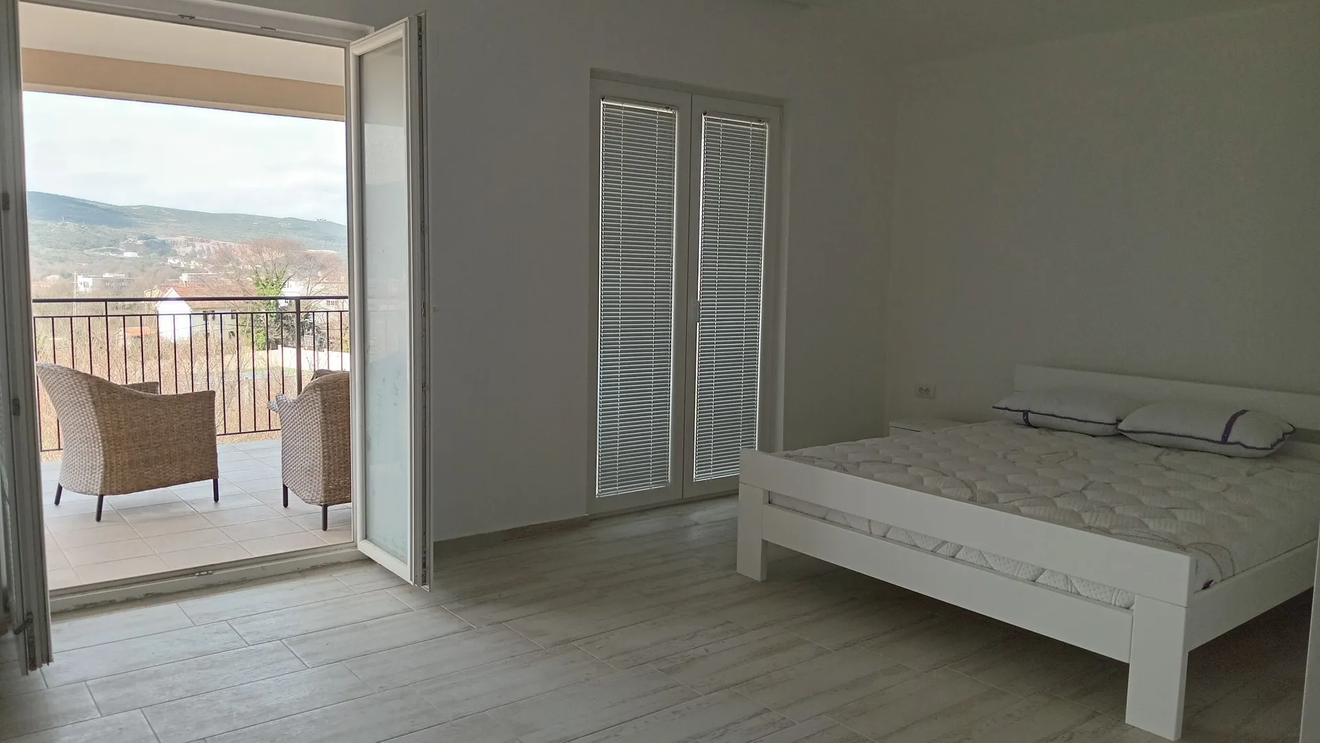 Rent, two bedroom apartment, 70m², Radanovići, Kotor