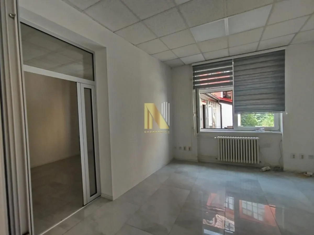 Rent, office space, 160m², Centar, Novi Sad