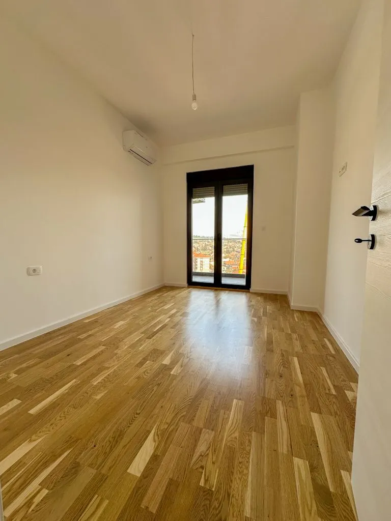 Rent, two bedroom apartment, 89m², Stari Aerodrom, Podgorica